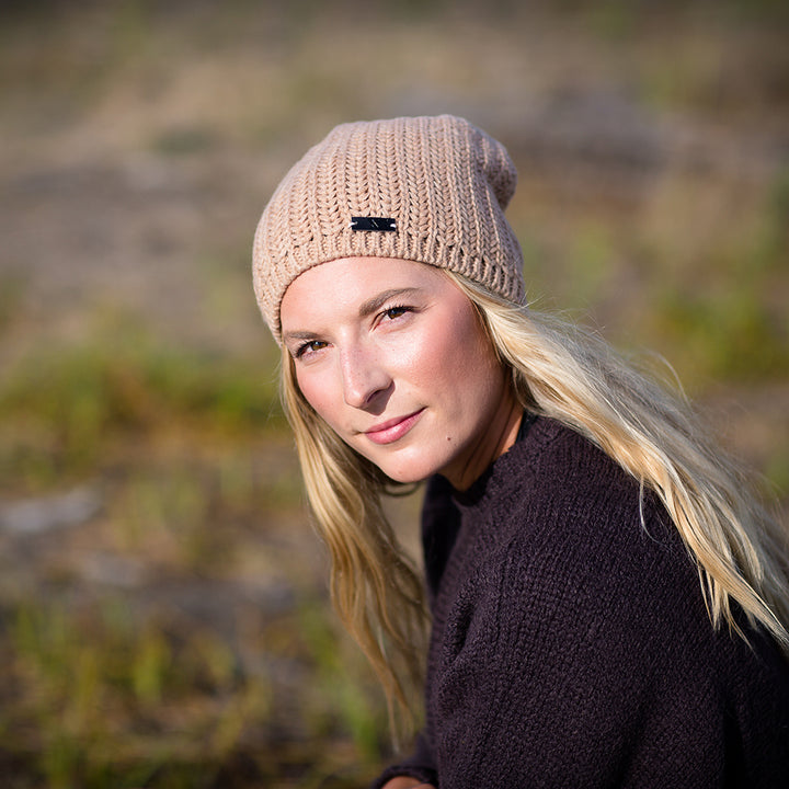 SLOUCH BEANIE