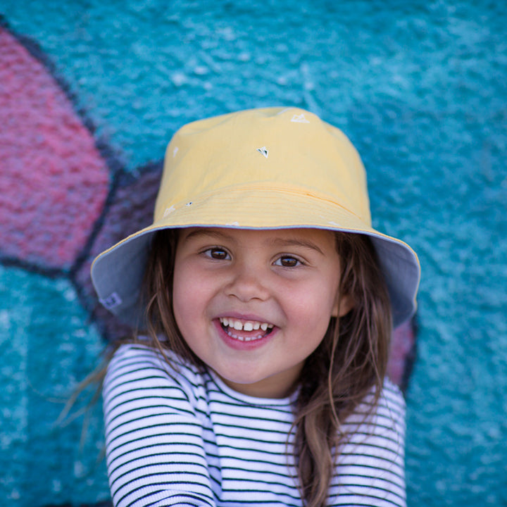 KIDS REVERSIBLE BUCKET HAT